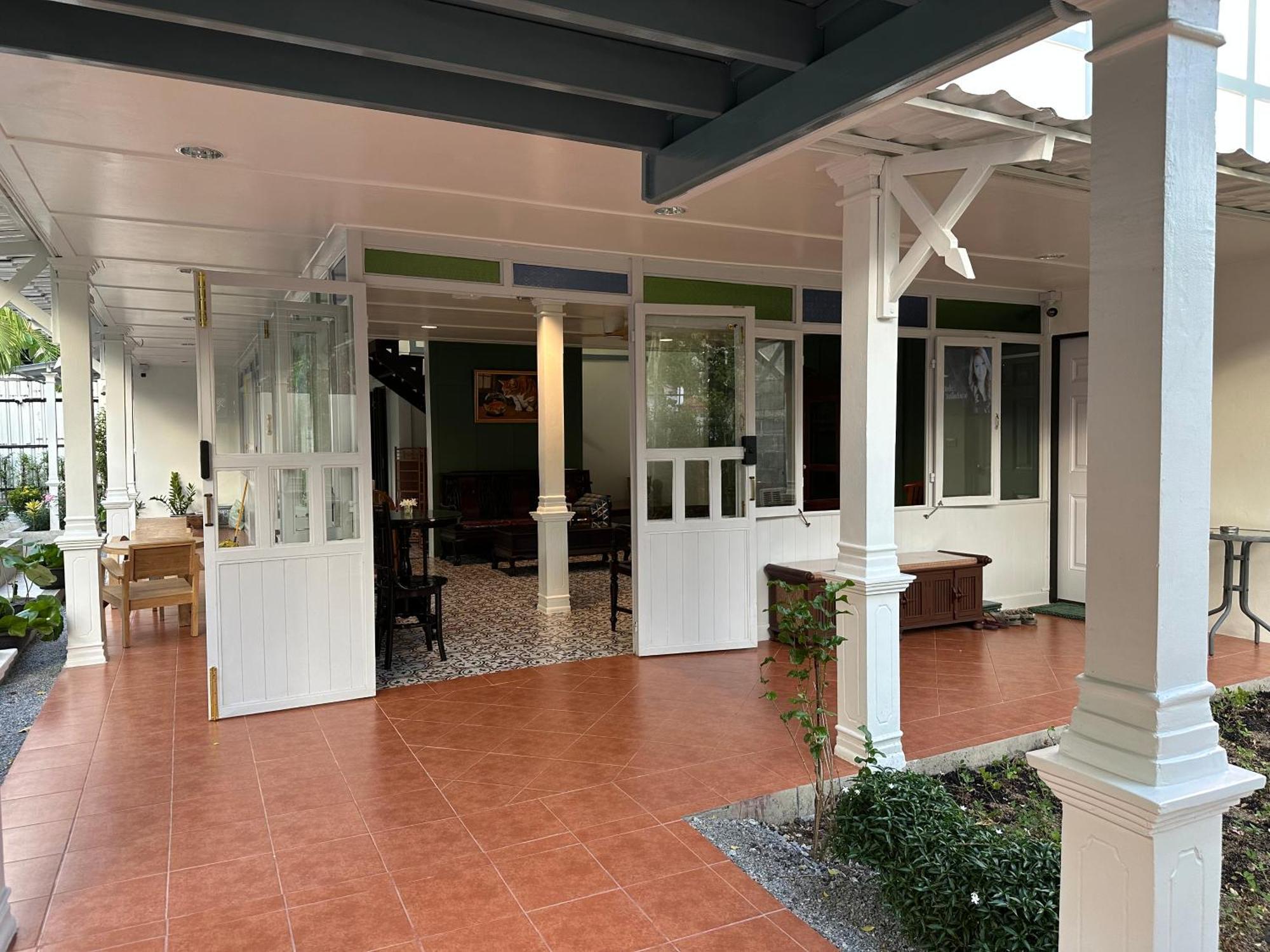 Baan Debtida Hotel