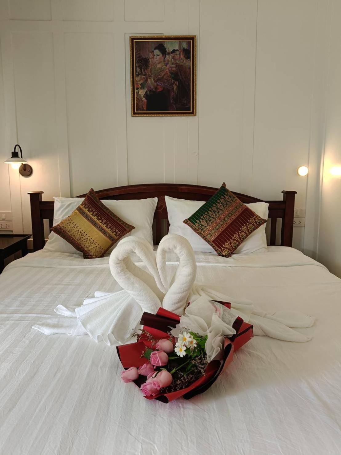 Hotel Baan Debtida *