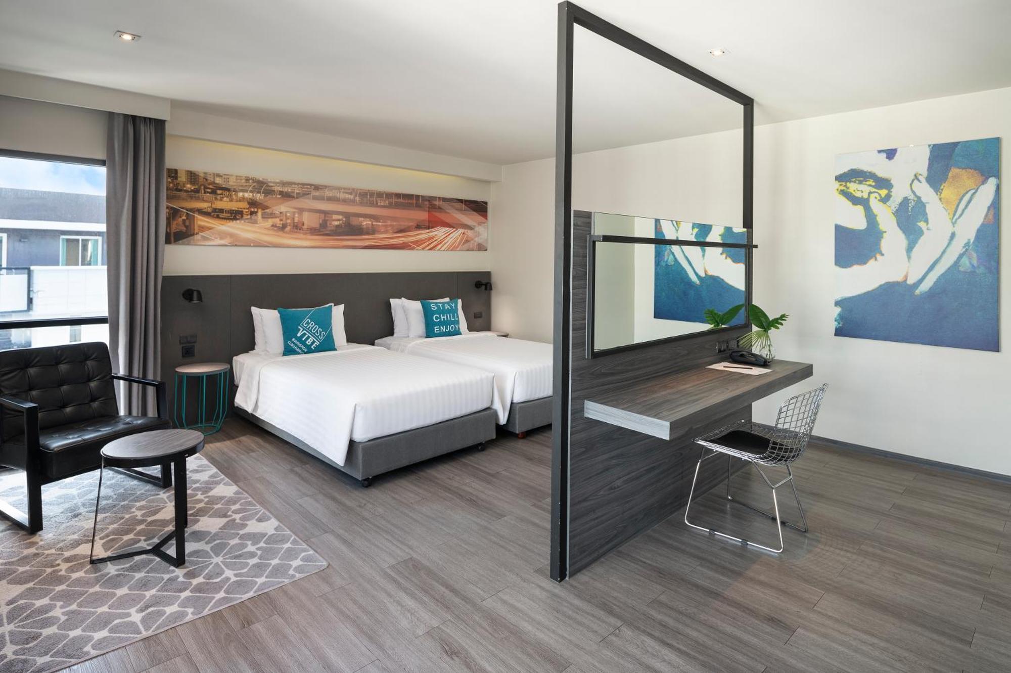 Cross Vibe Sukhumvit Hotel
