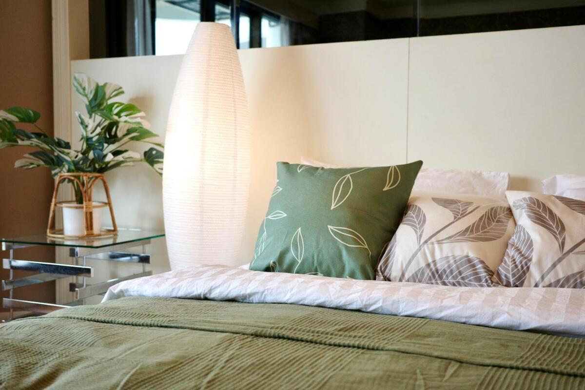 Bangrakhomey - Cozy Private In State Tower Apartment Bangkok