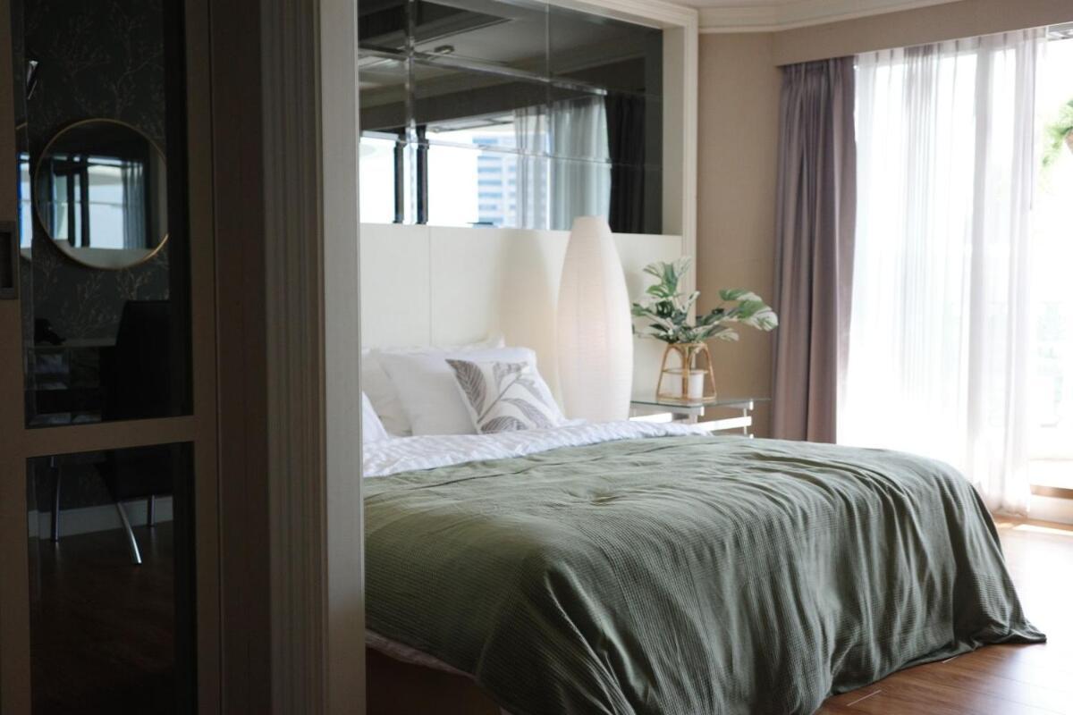 Bangrakhomey - Cozy Private In State Tower