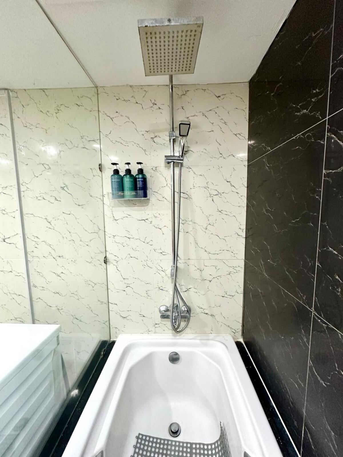 Bangrakhomey - Cozy Private In State Tower *