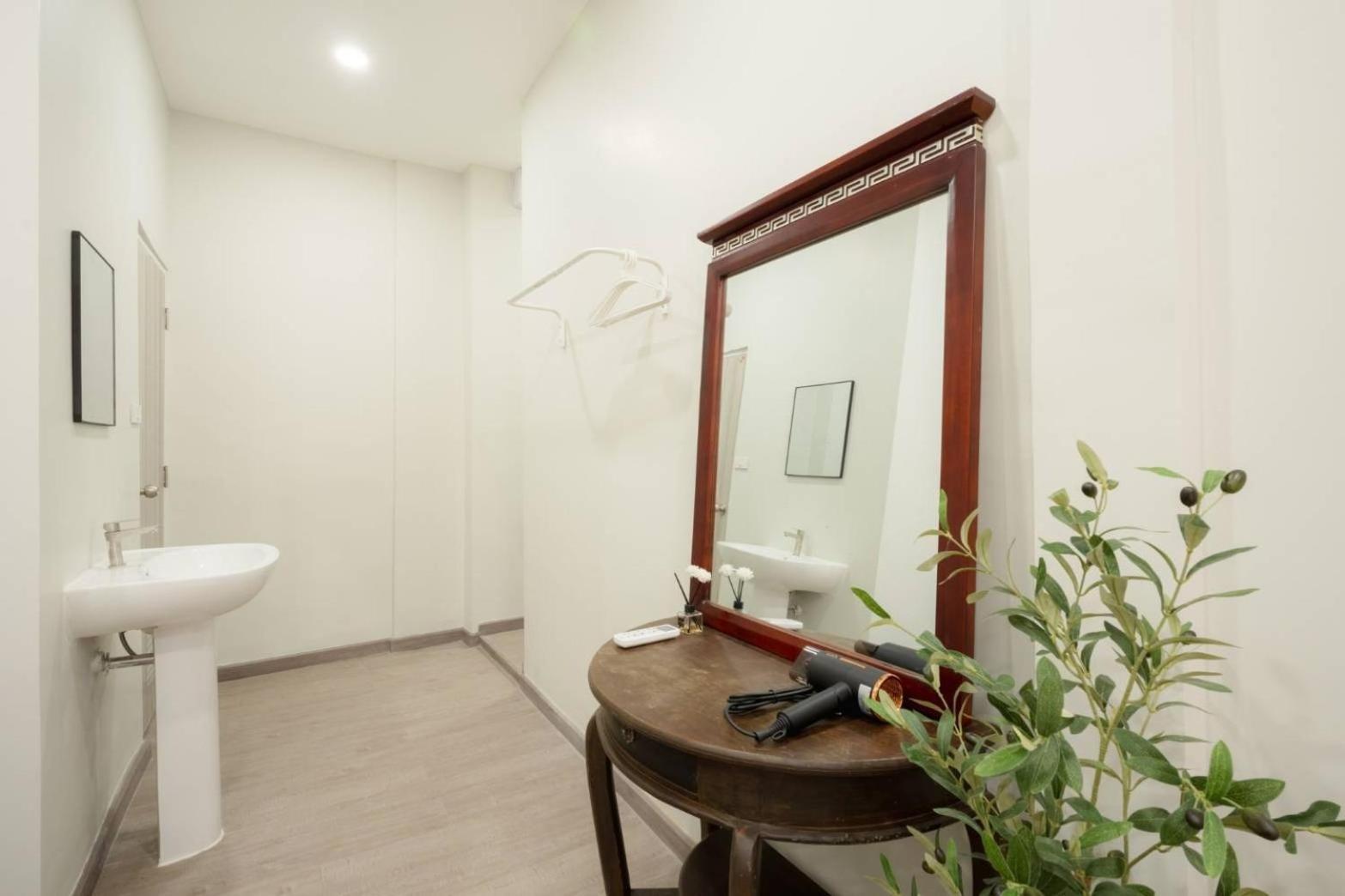 Apartment Hidden Dragon Yaowarat Road Bkk Bangkok