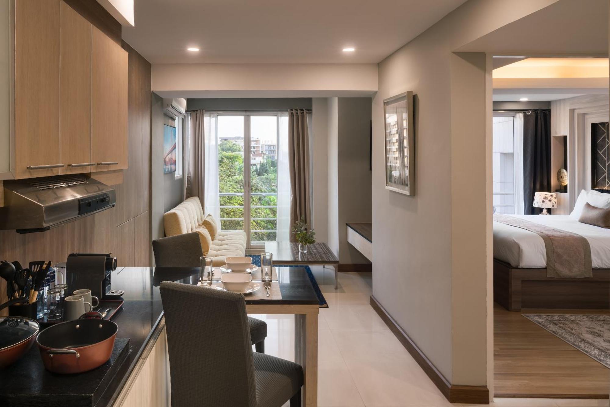 Aspira Sukhumvit 20 Hotel 4*