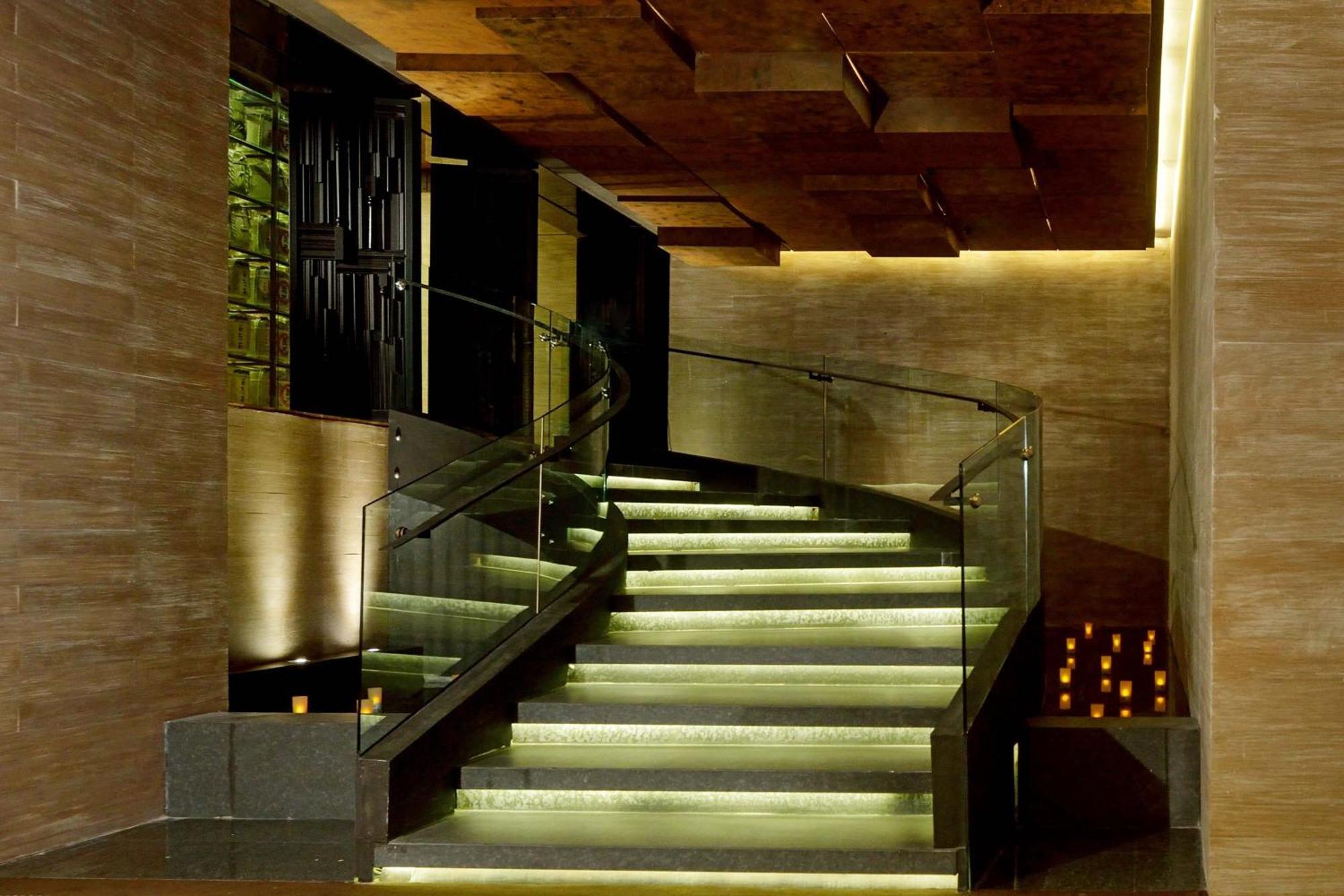 The Westin Grande Sukhumvit, Hotel 5*