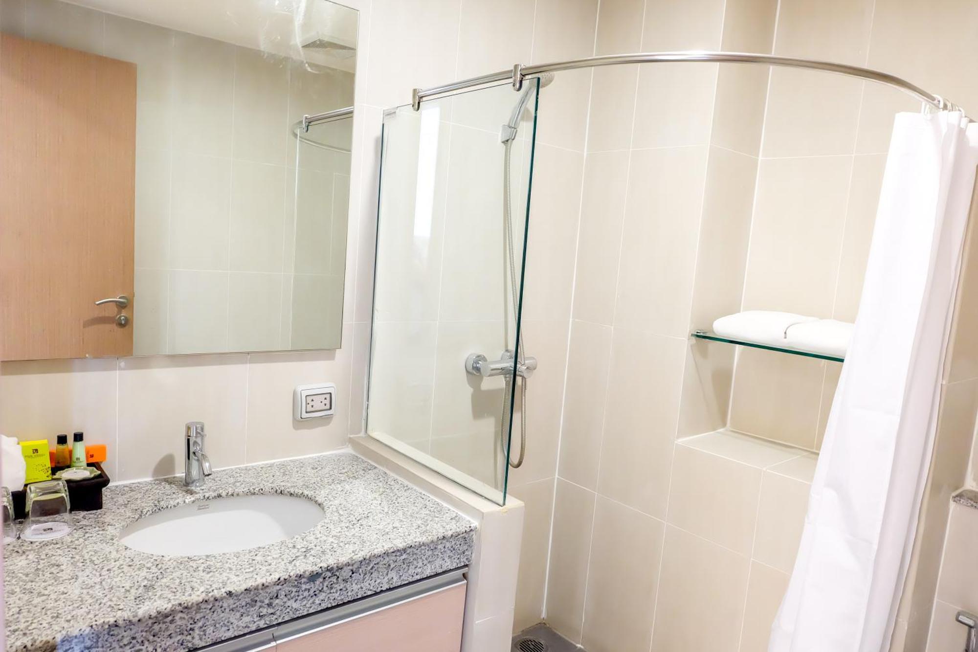 Park Village Rama Ii 4*