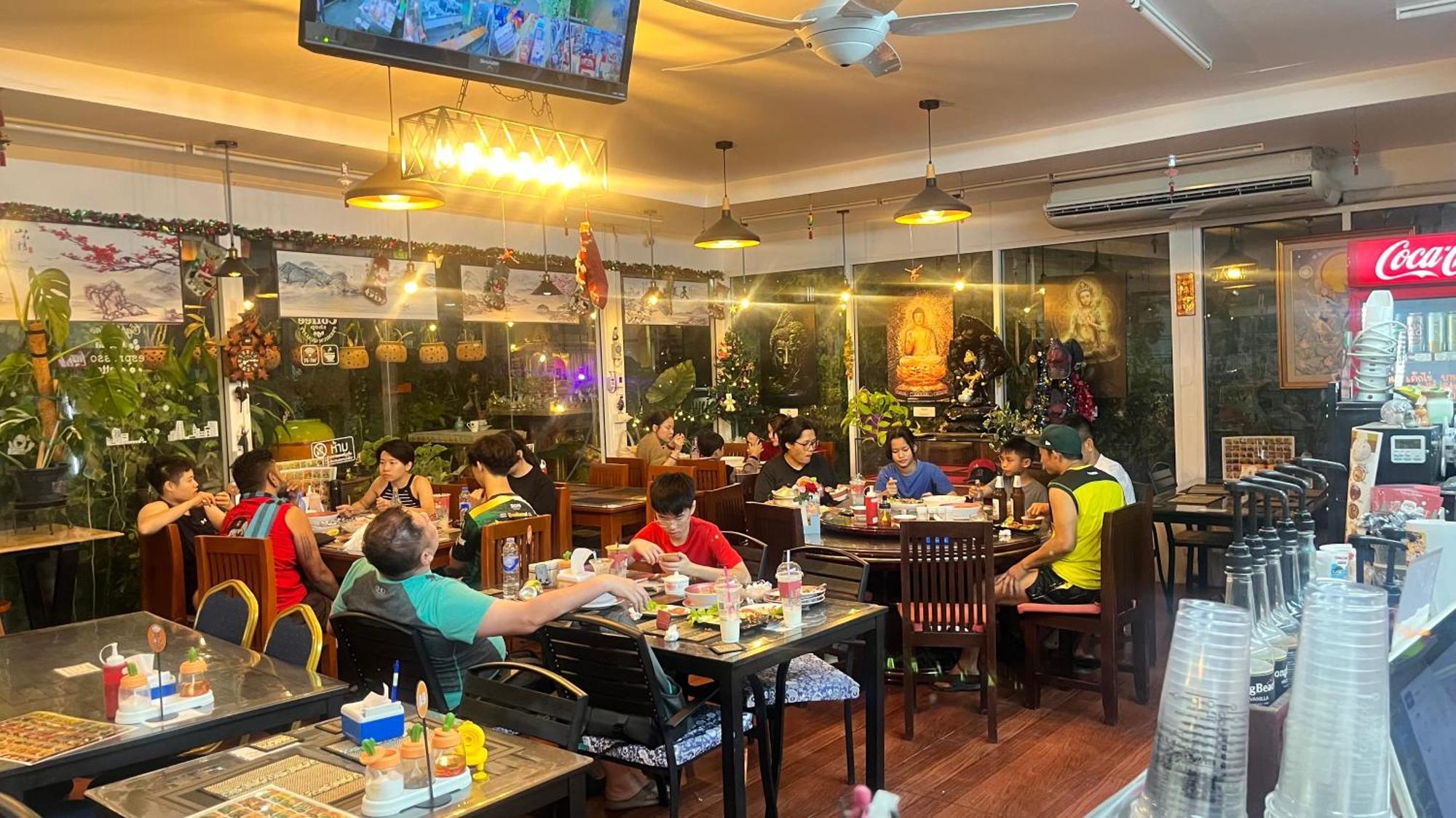 Pa Chalermchai Guest house