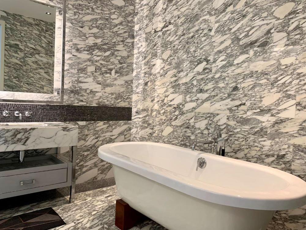 Apartment Ritz Carlton Residences