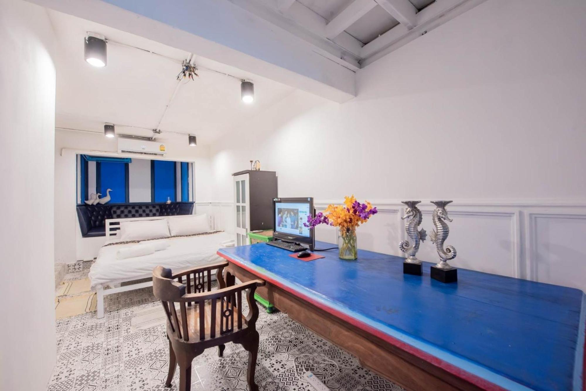 Hostel Mascotte Silom *