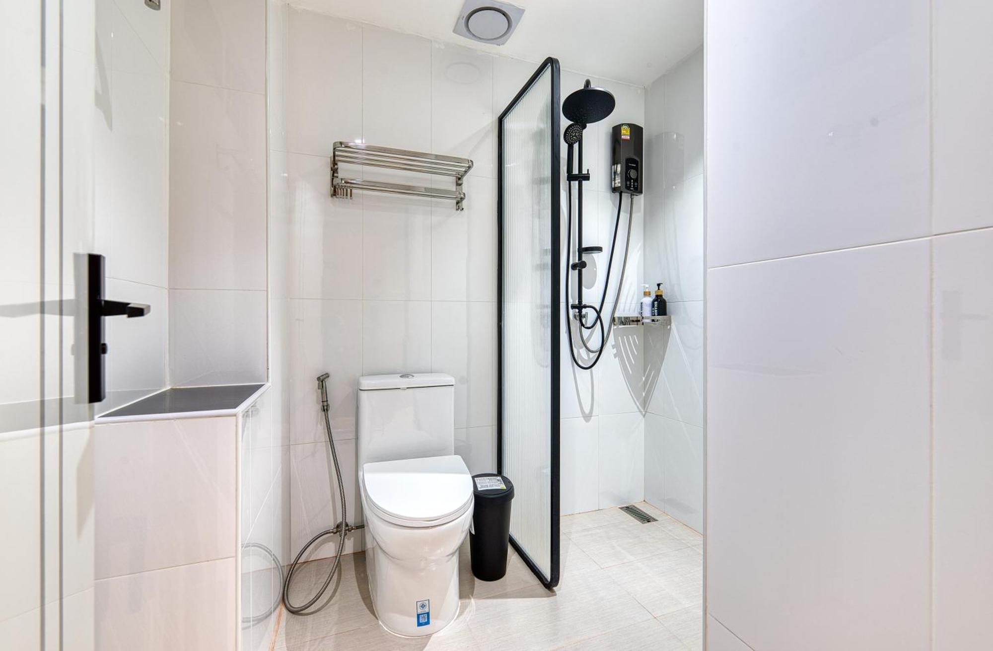 Aparthotel Ab House *