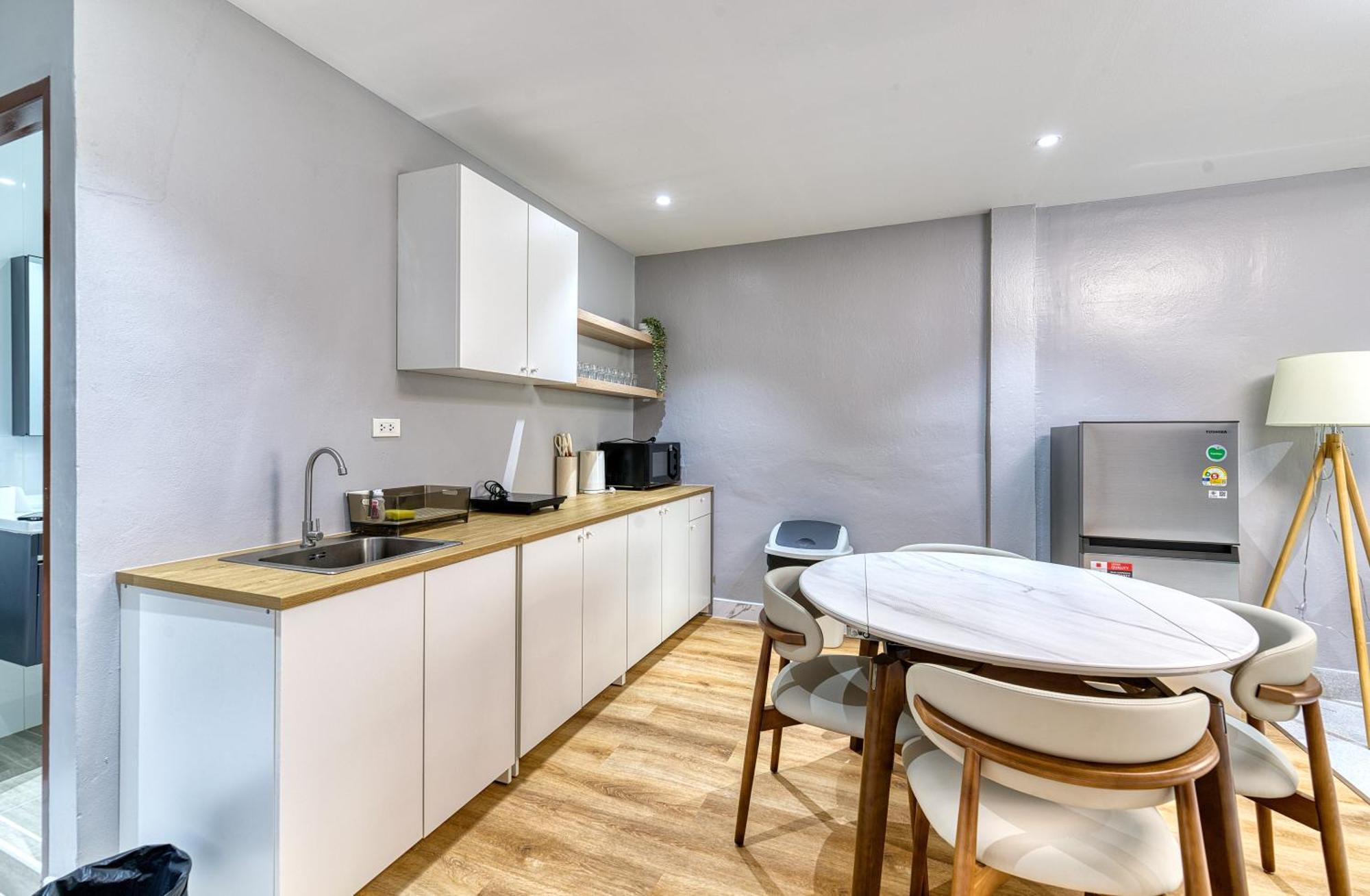 Ab House *