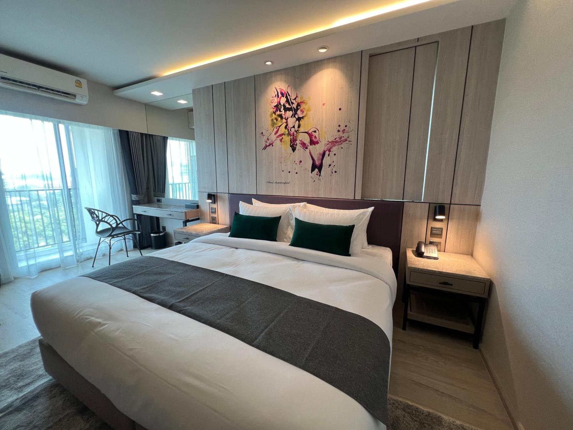 Arni Skye Bangkok
