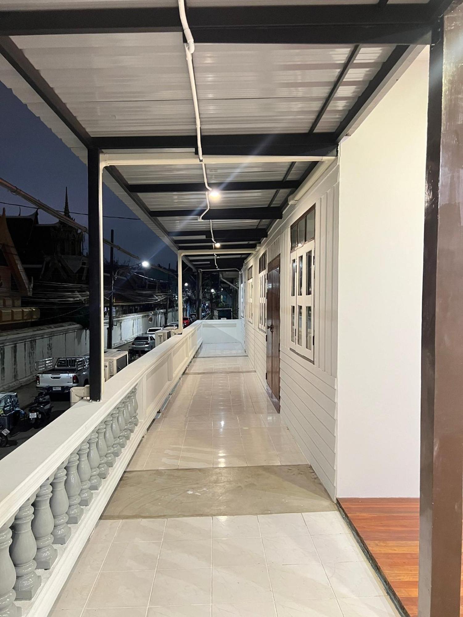 Hostel House Ju *