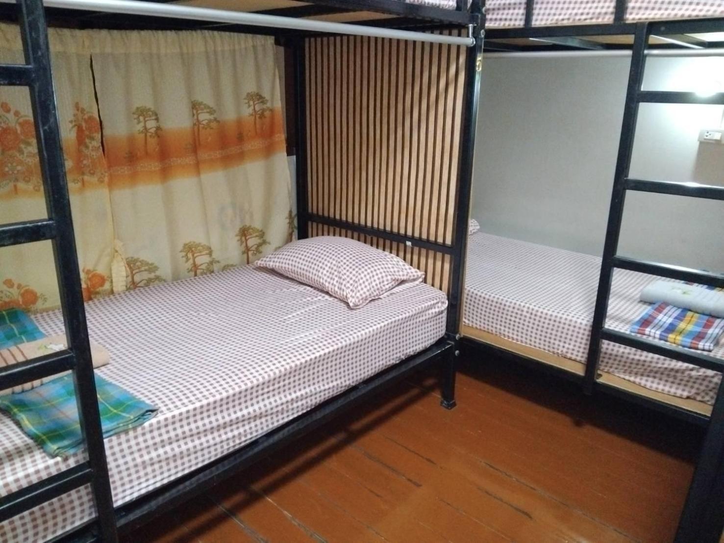 Amazing Khaosan Hostel *