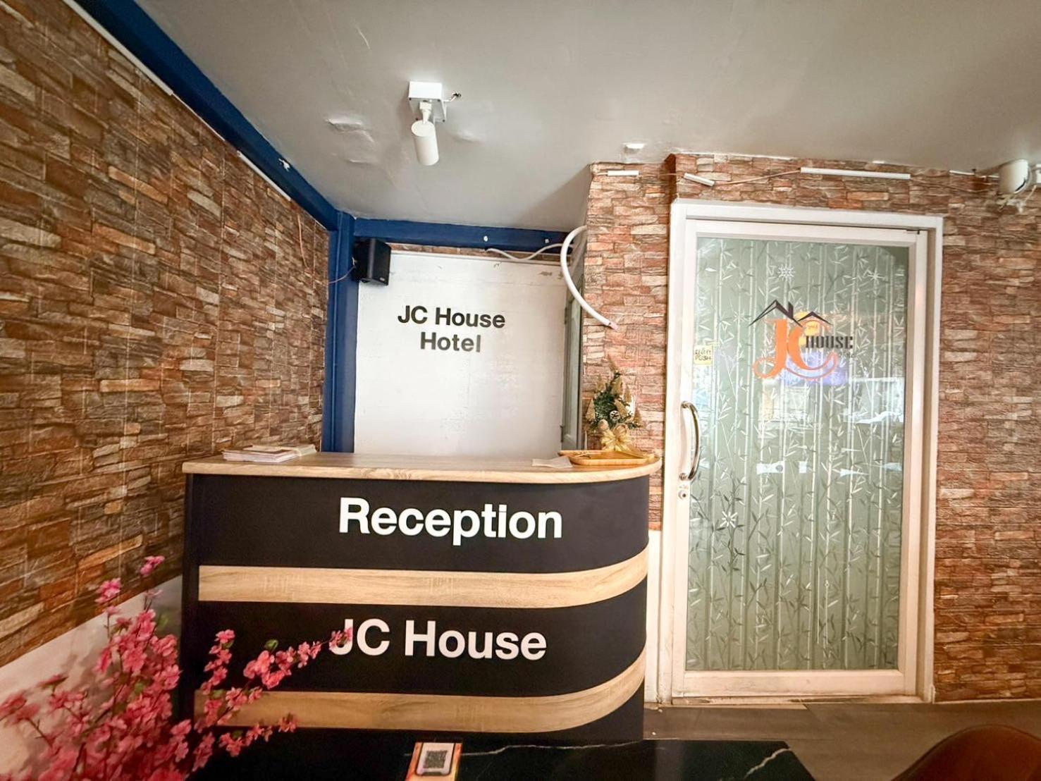 Jc House