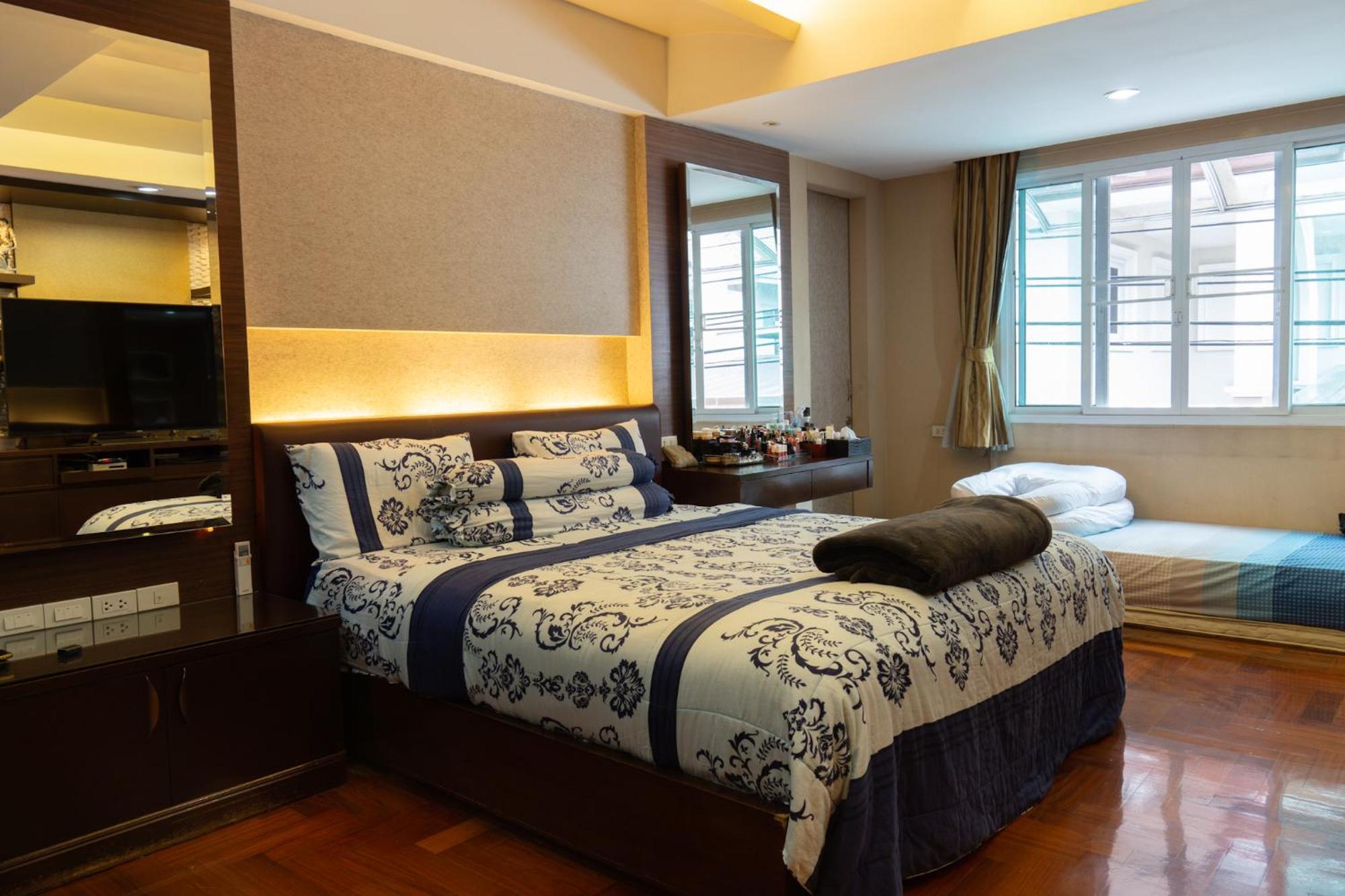 Modern In Sukhumvit Holiday home *
