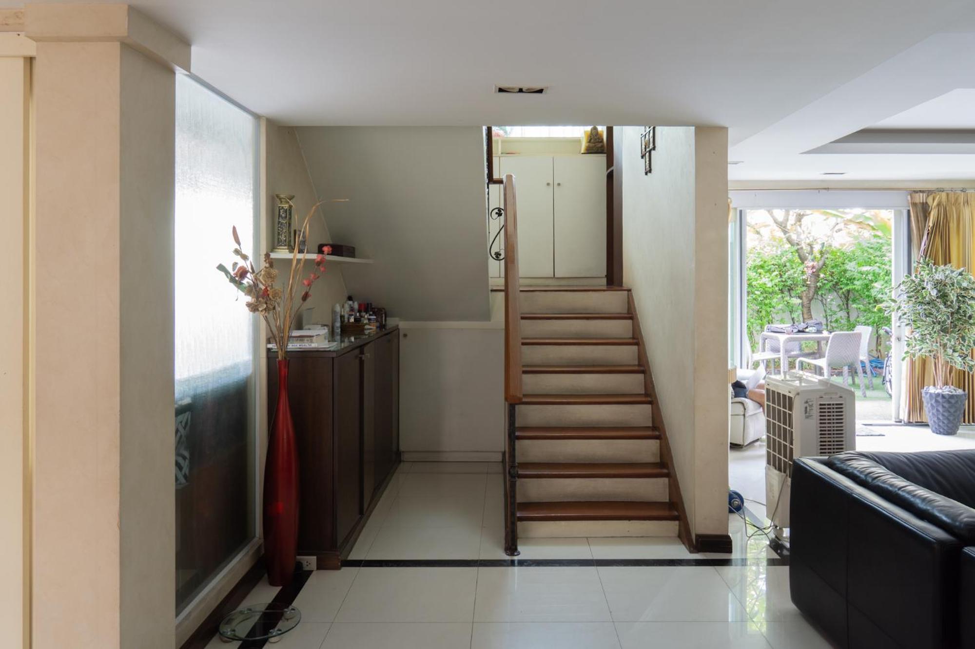 Modern In Sukhumvit
