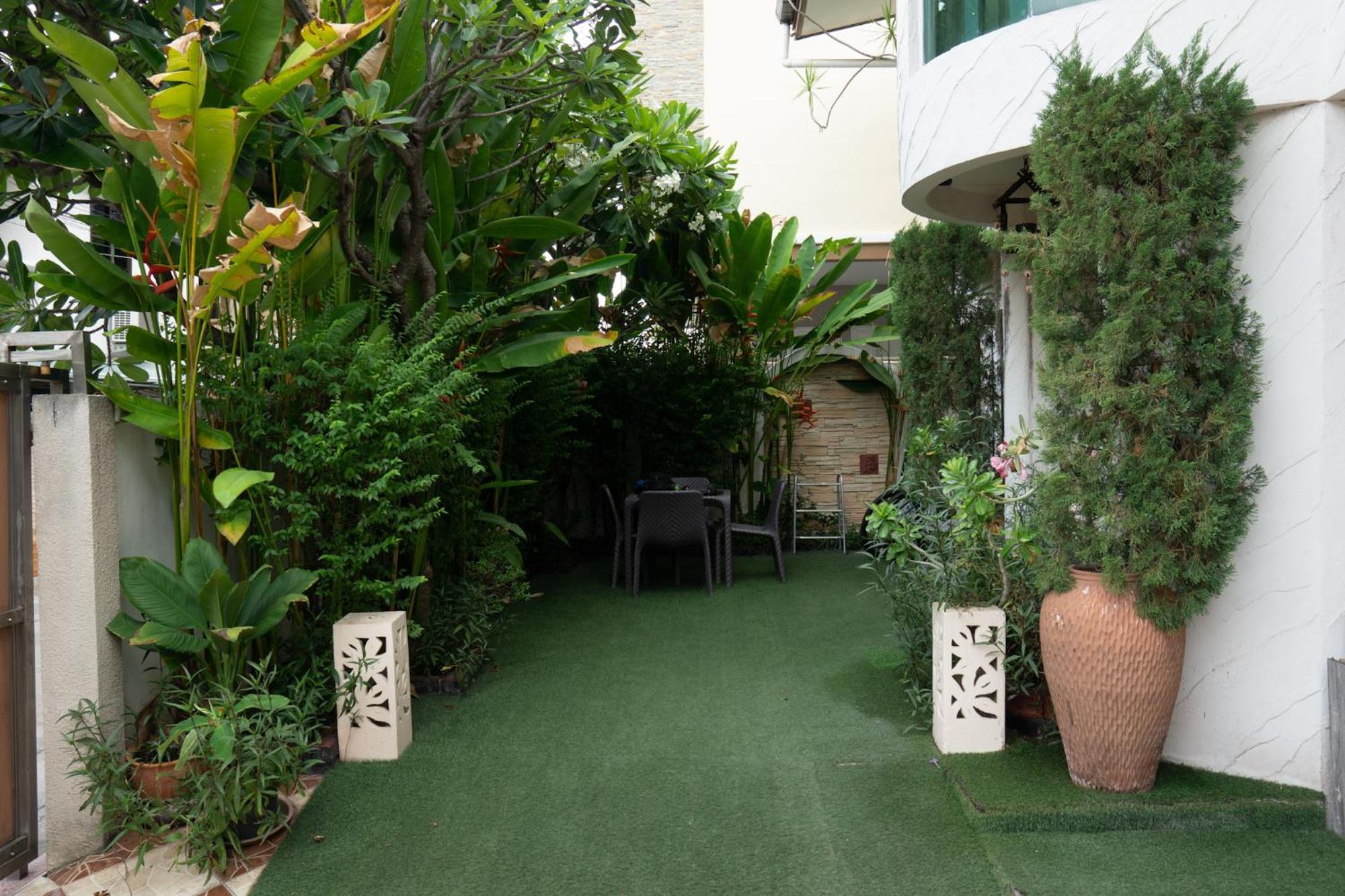 Modern In Sukhumvit Holiday home