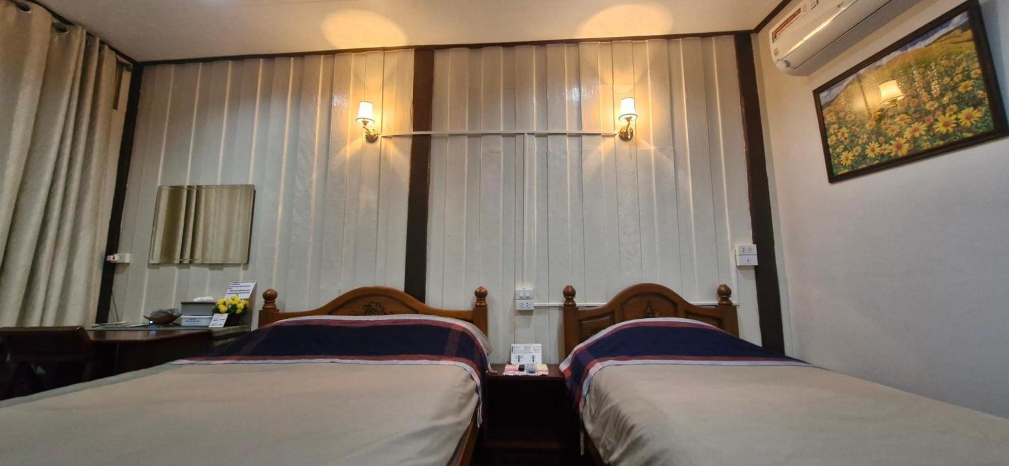 Katil Ob Arun House Bangkok