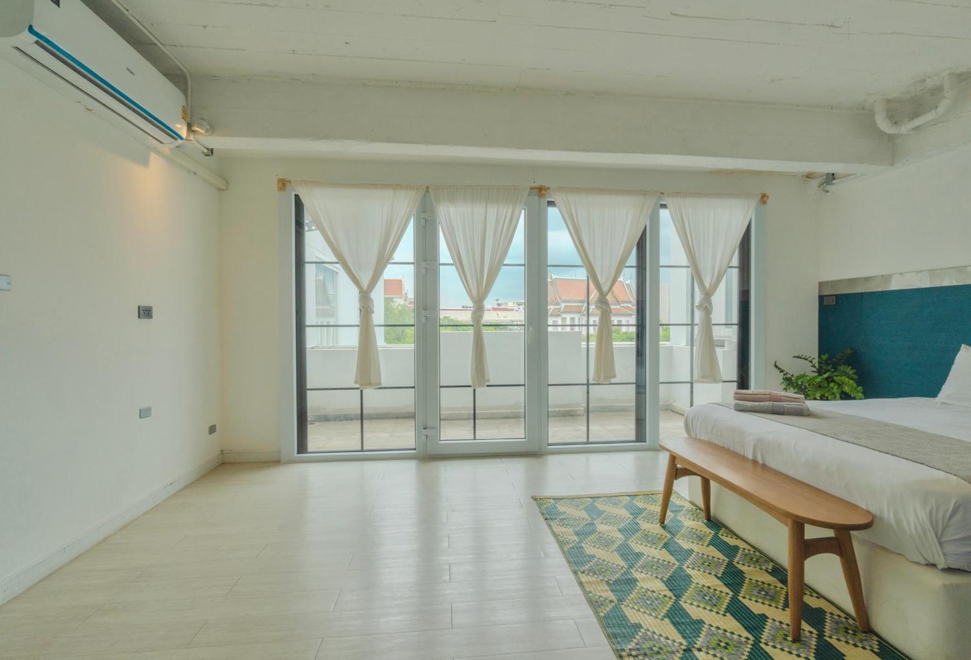 Bangkok Historic Villa - Private Access Hotel