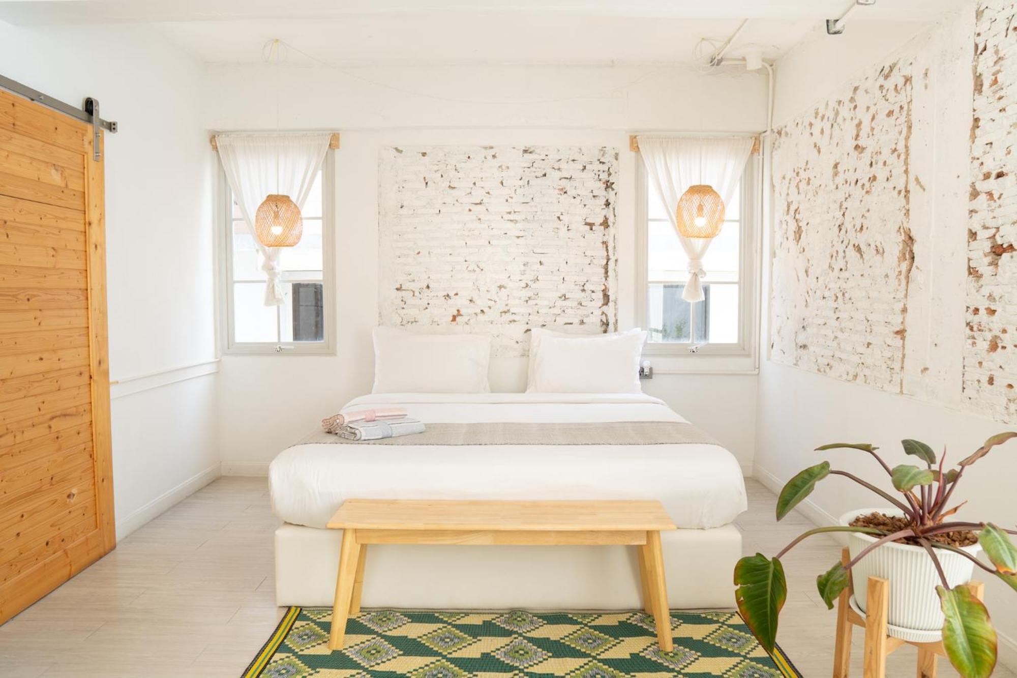 Bangkok Historic Villa - Private Access Hotel 5*
