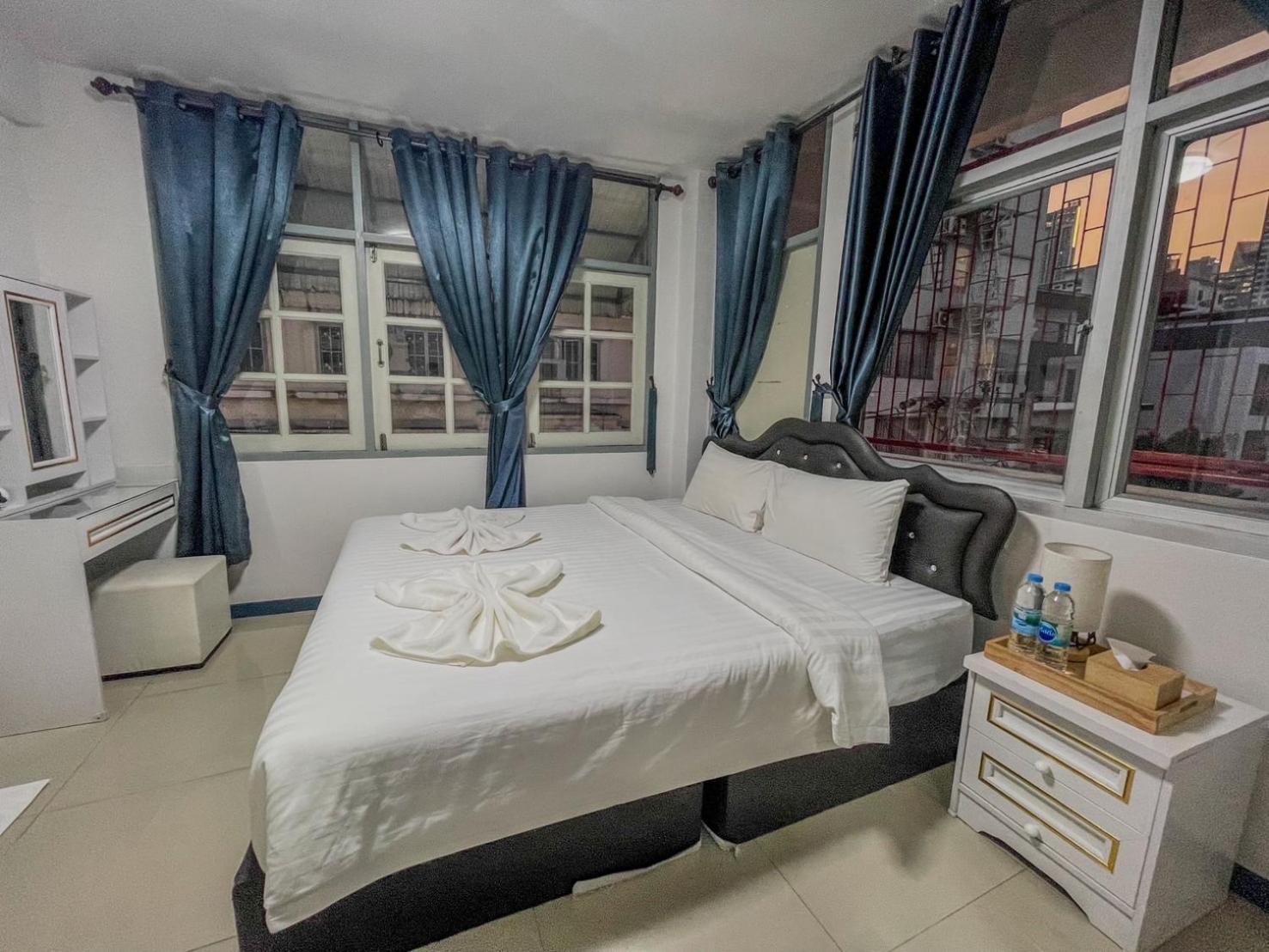 Jc House Hotel 2*