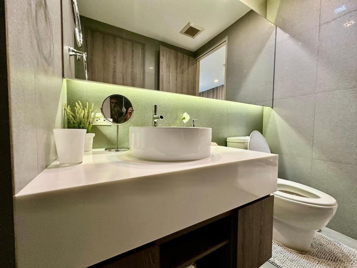 Cozy & Bright - Asoke Apartment *