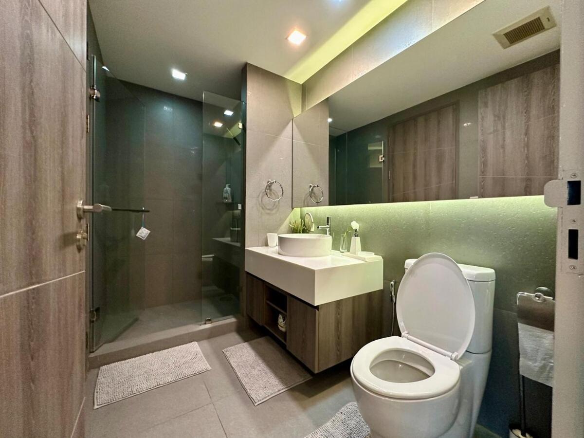 Cozy & Bright - Asoke Apartment