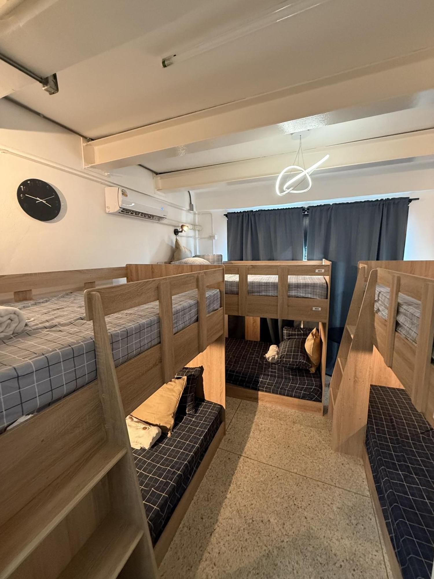Twenty Two Place - Sukhumvit 22 Hostel