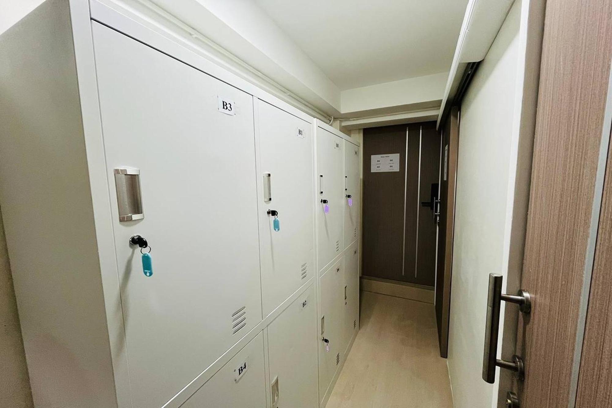 Hostel Reezq *
