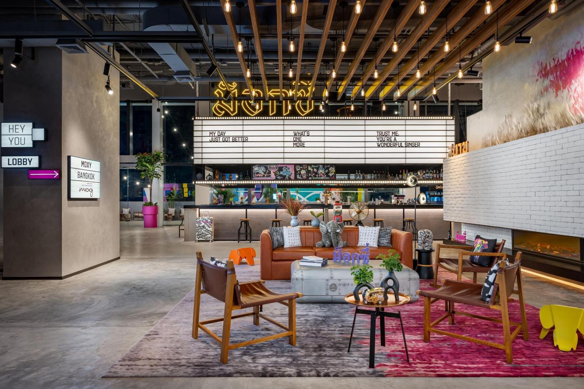 Hotel Moxy Ratchaprasong 4*