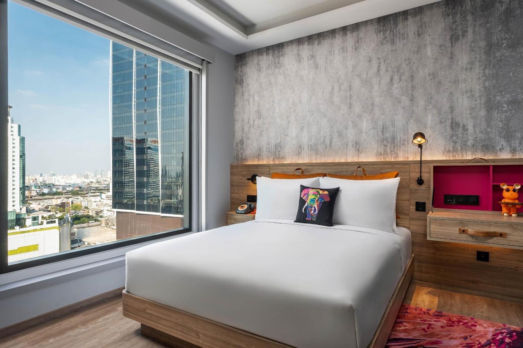 Hotel Moxy Ratchaprasong 4*