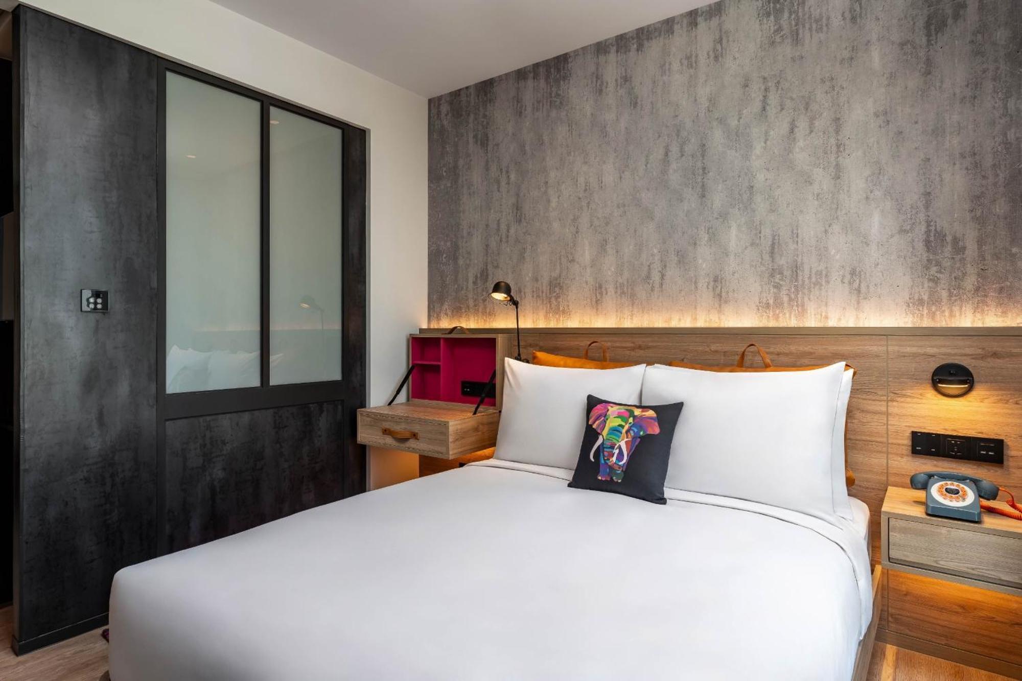 Moxy Ratchaprasong Hotel Bangkok