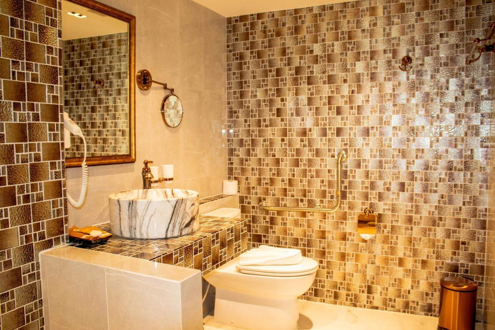 Hotel Siri Grand Banguecoque