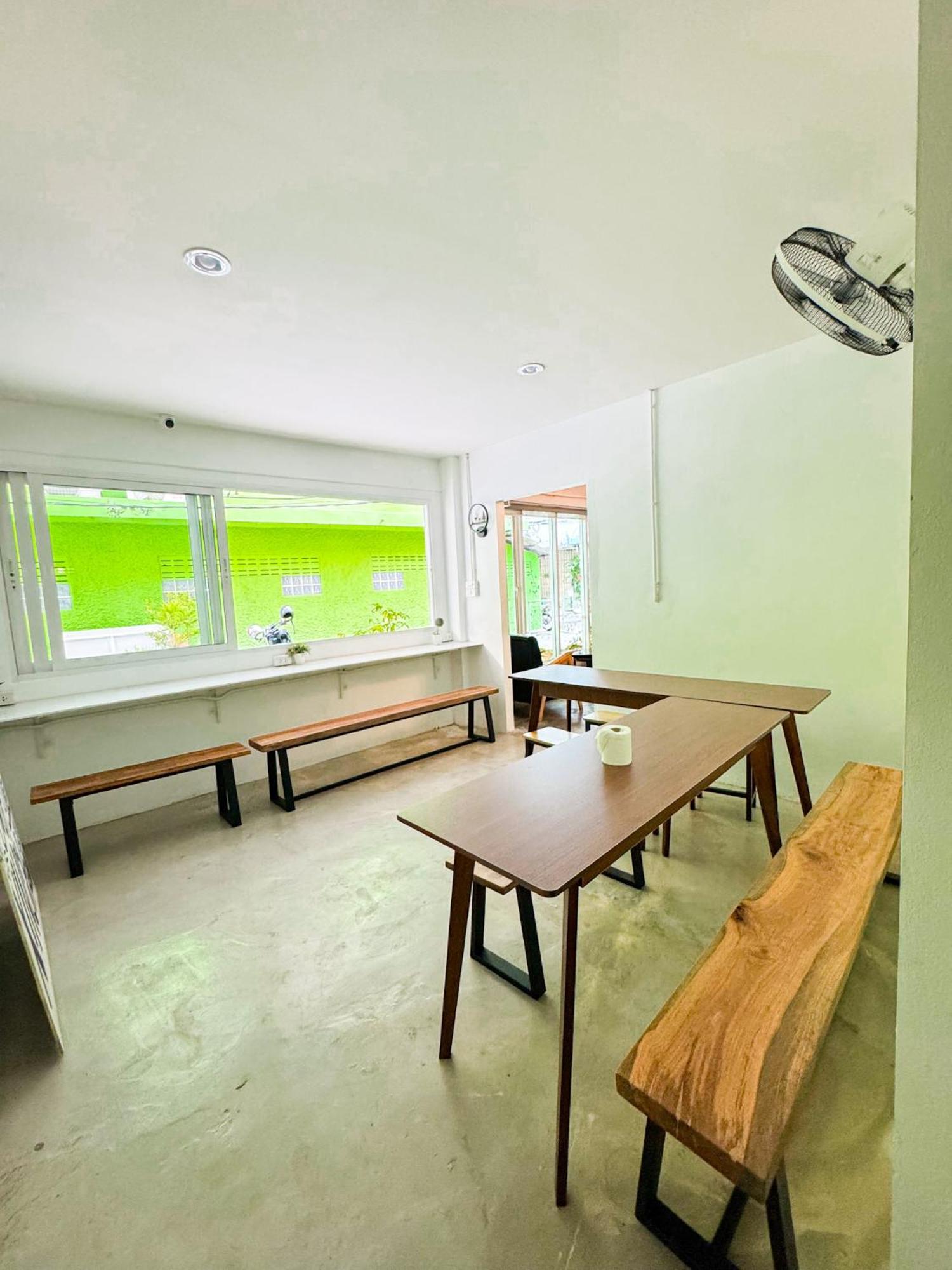 Diff Hostel