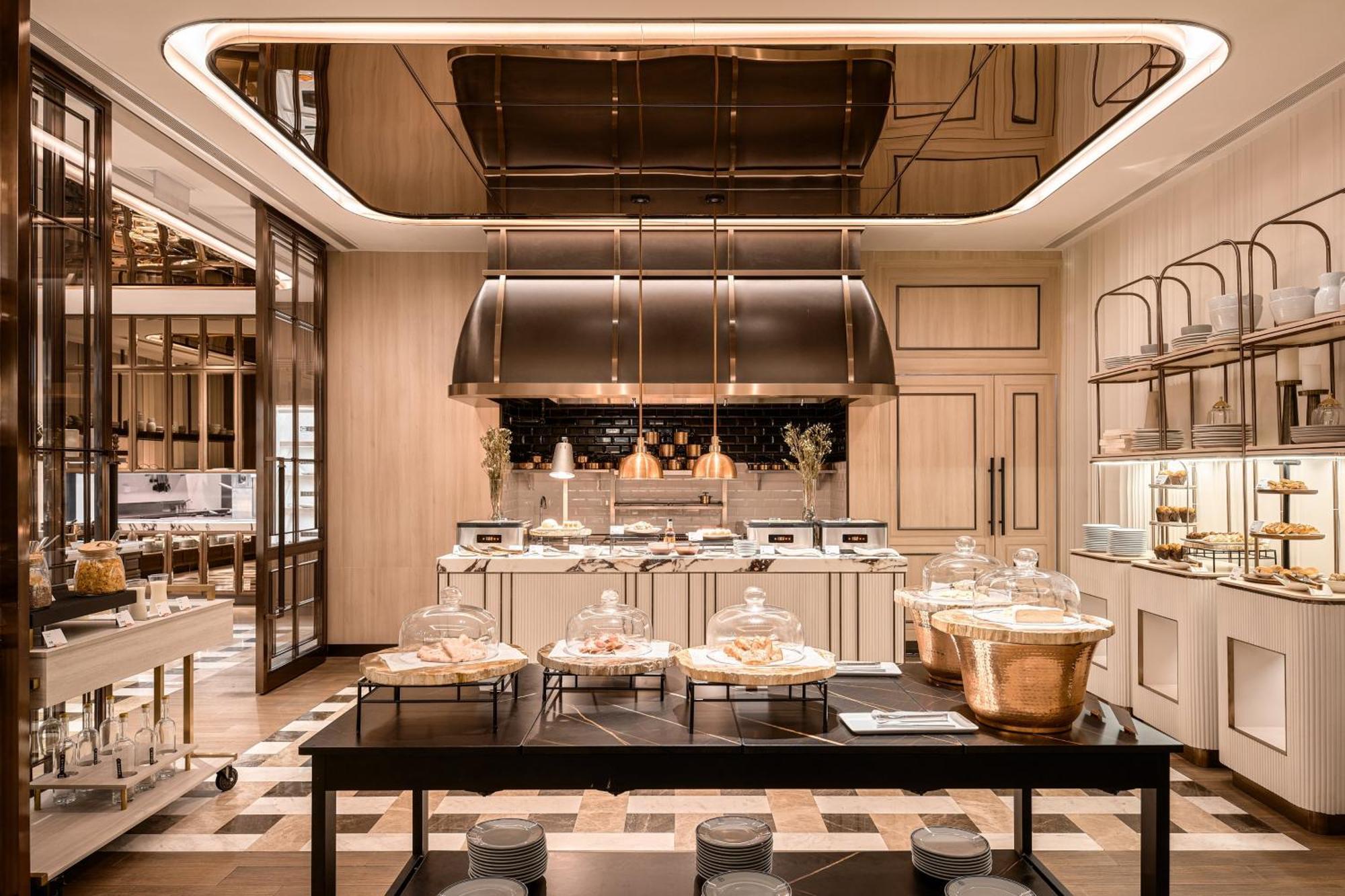 Intercontinental Sukhumvit By Ihg 5* Bangkok