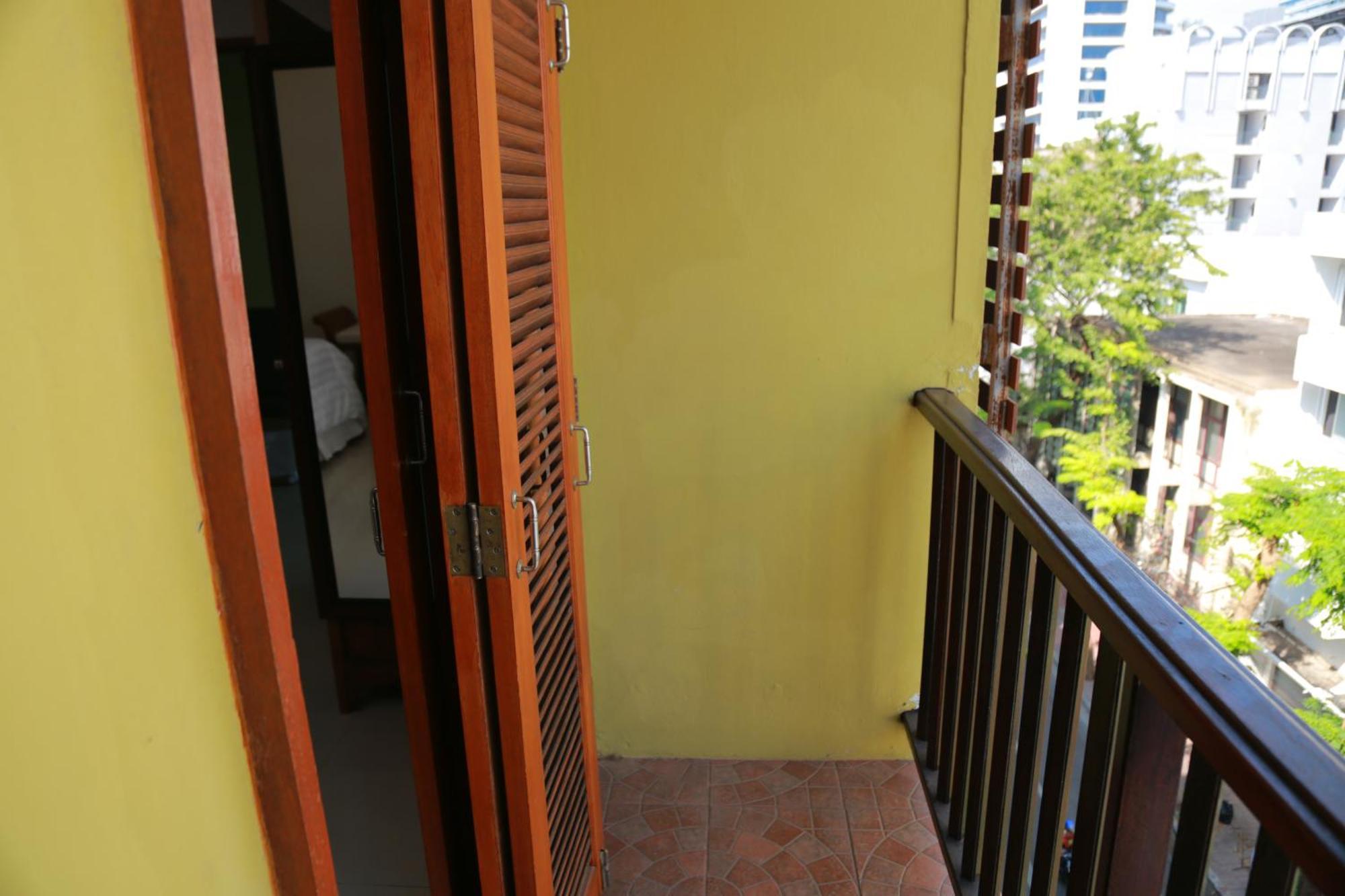 Hotel Upar Silom Near Mahanakhon