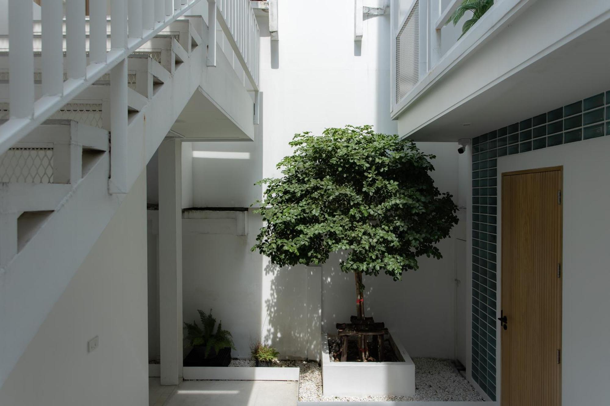 Peaceful Townhouse In Sathorn Near Saint Louis Bts Apartment Bangkok