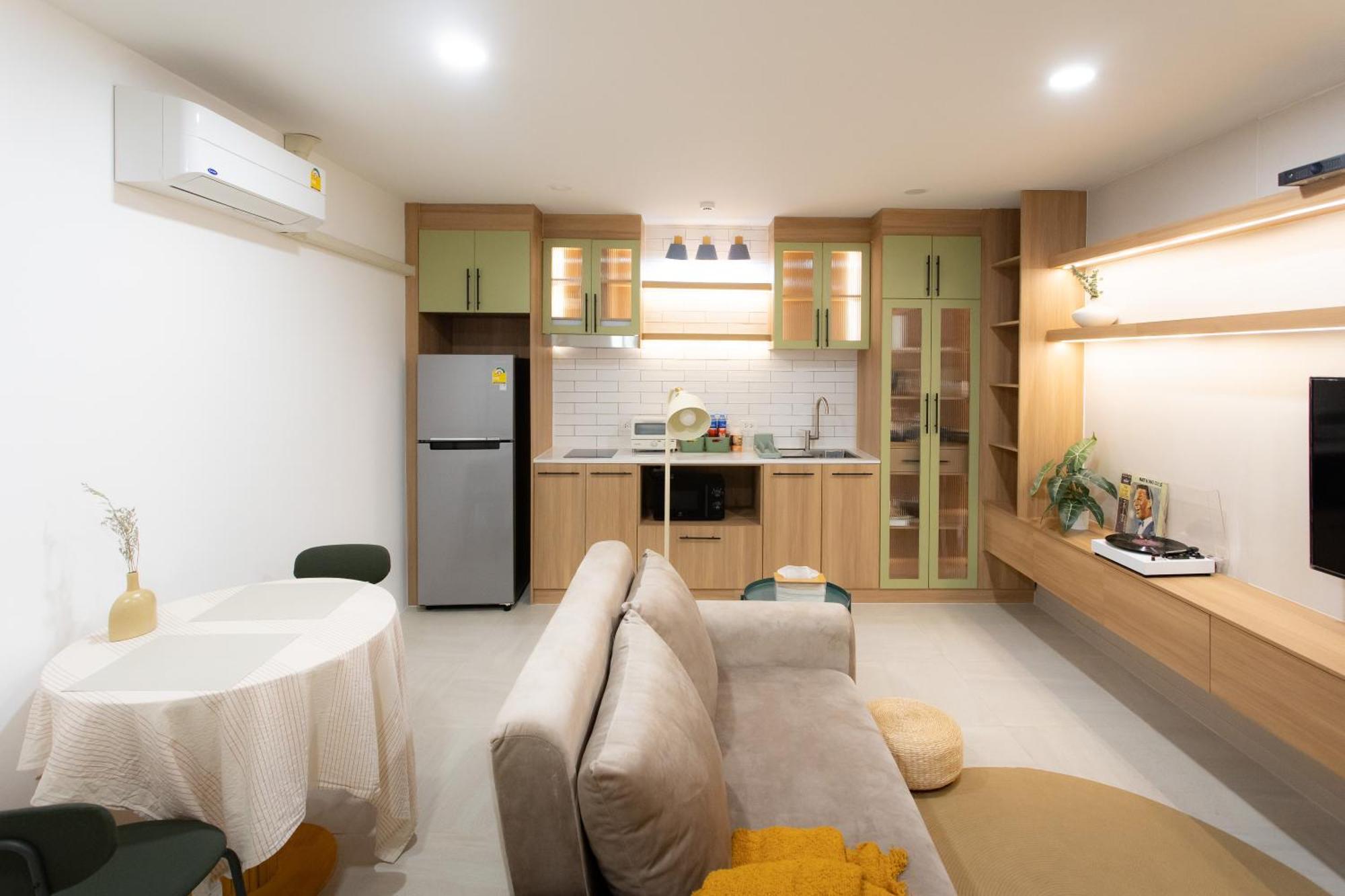 Peaceful Townhouse In Sathorn Near Saint Louis Bts Bangkok