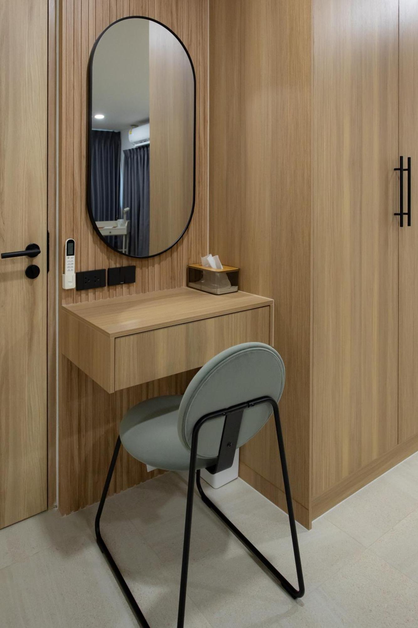 Peaceful Townhouse In Sathorn Near Saint Louis Bts