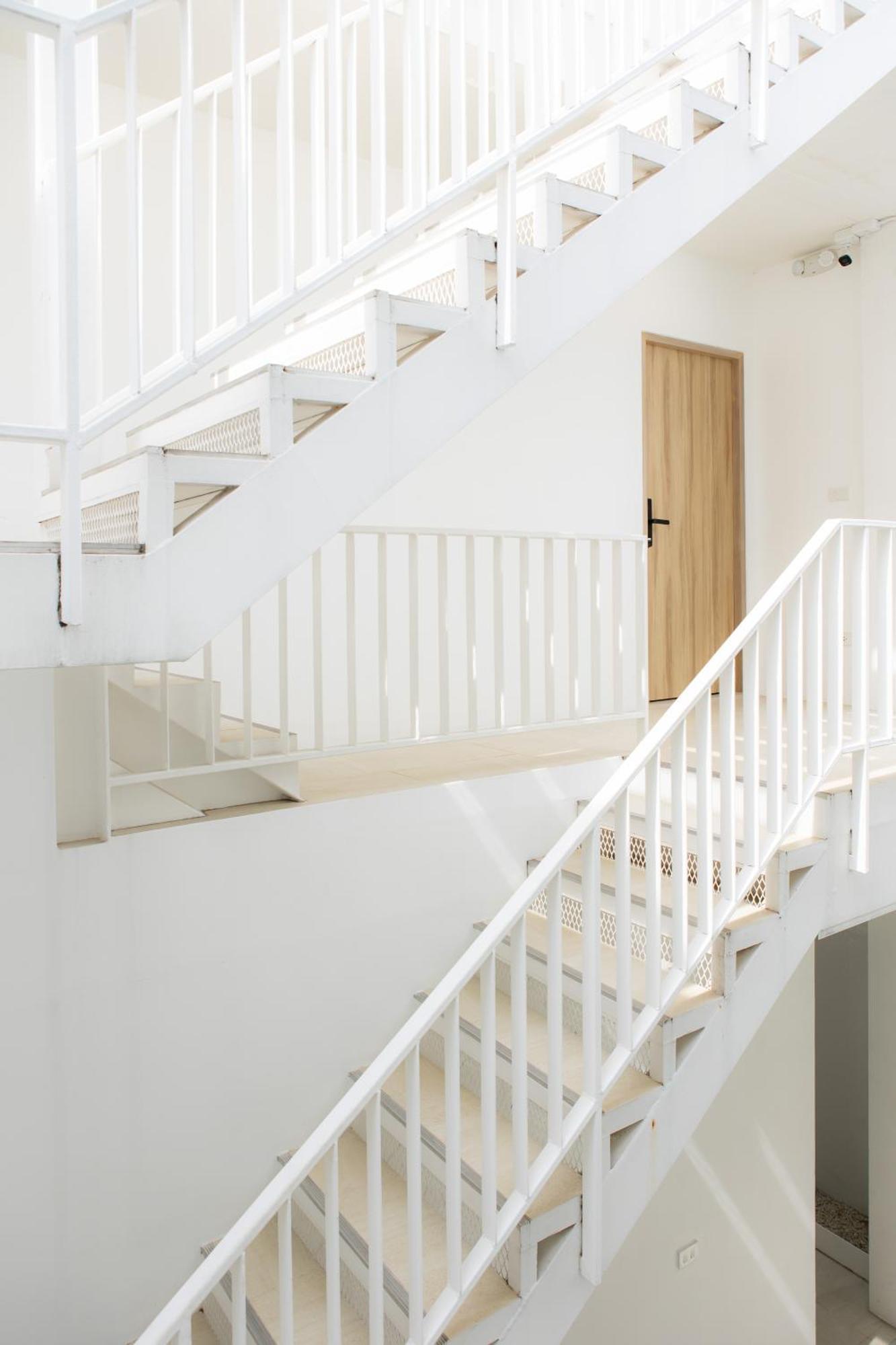 Peaceful Townhouse In Sathorn Near Saint Louis Bts Apartment *