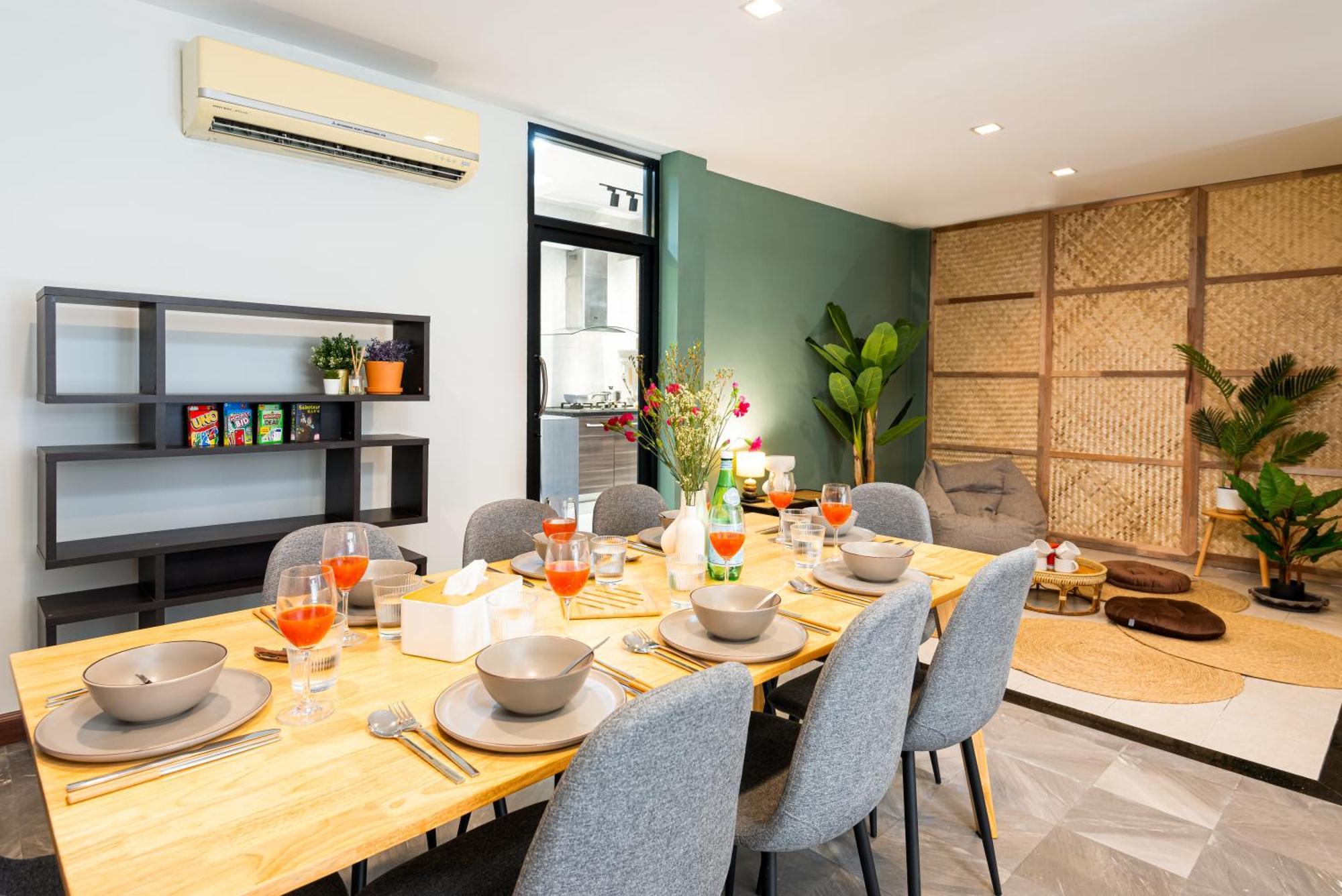 3br Design Townhouse In - 10min To Bts, Emquartier Ferienhaus Bangkok
