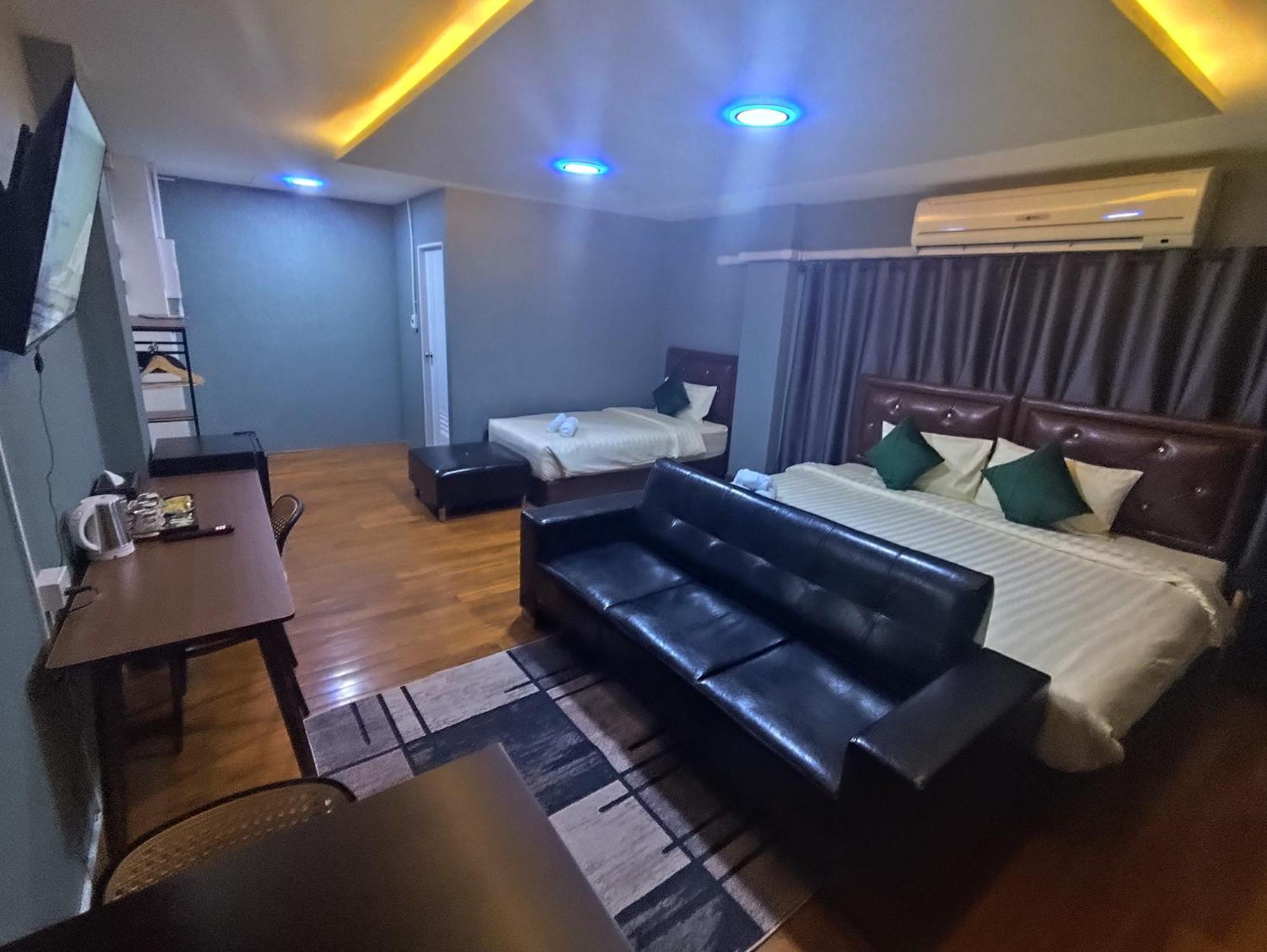 Guest house Khokeng