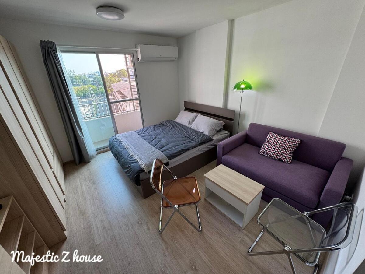 Z House Sukhumvit Apartment *