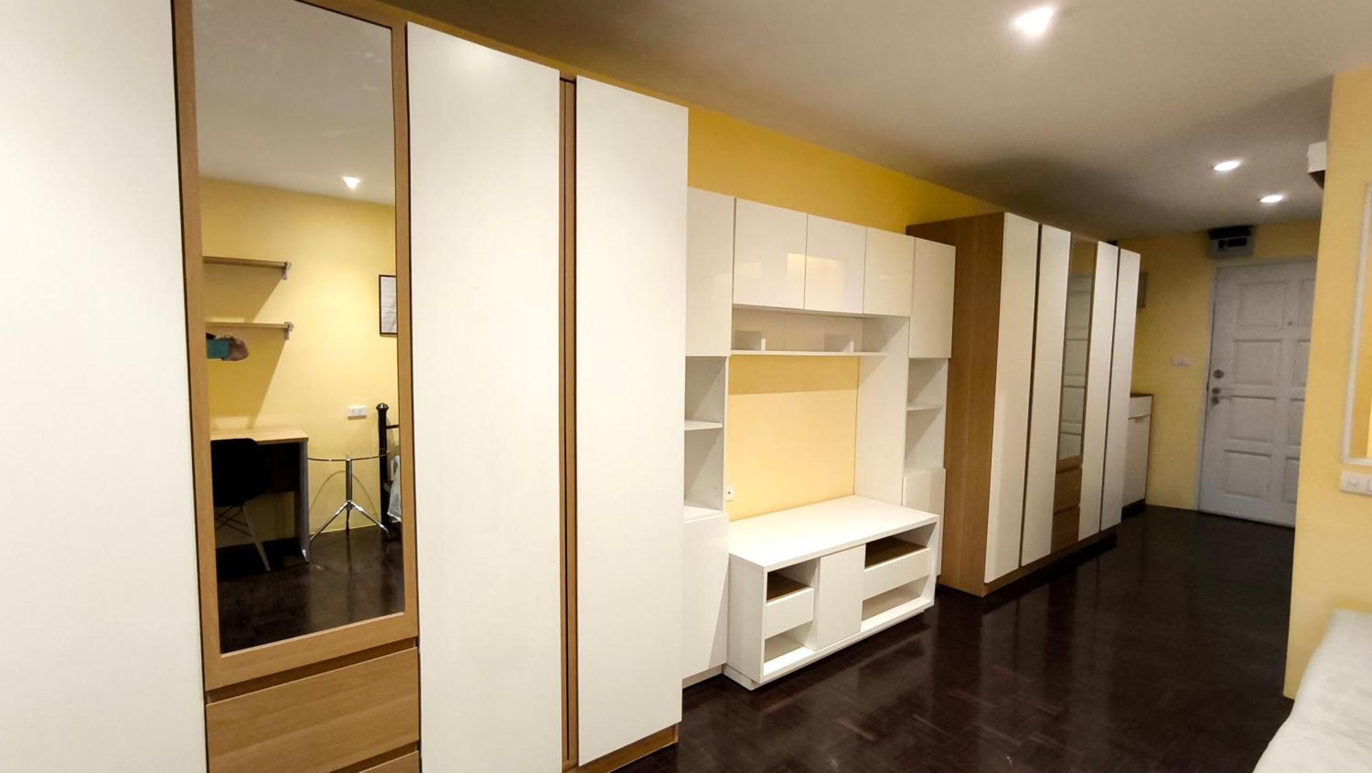 Apartemen Silom 1 Bedroom With 2 King Beds For 4 Pax *