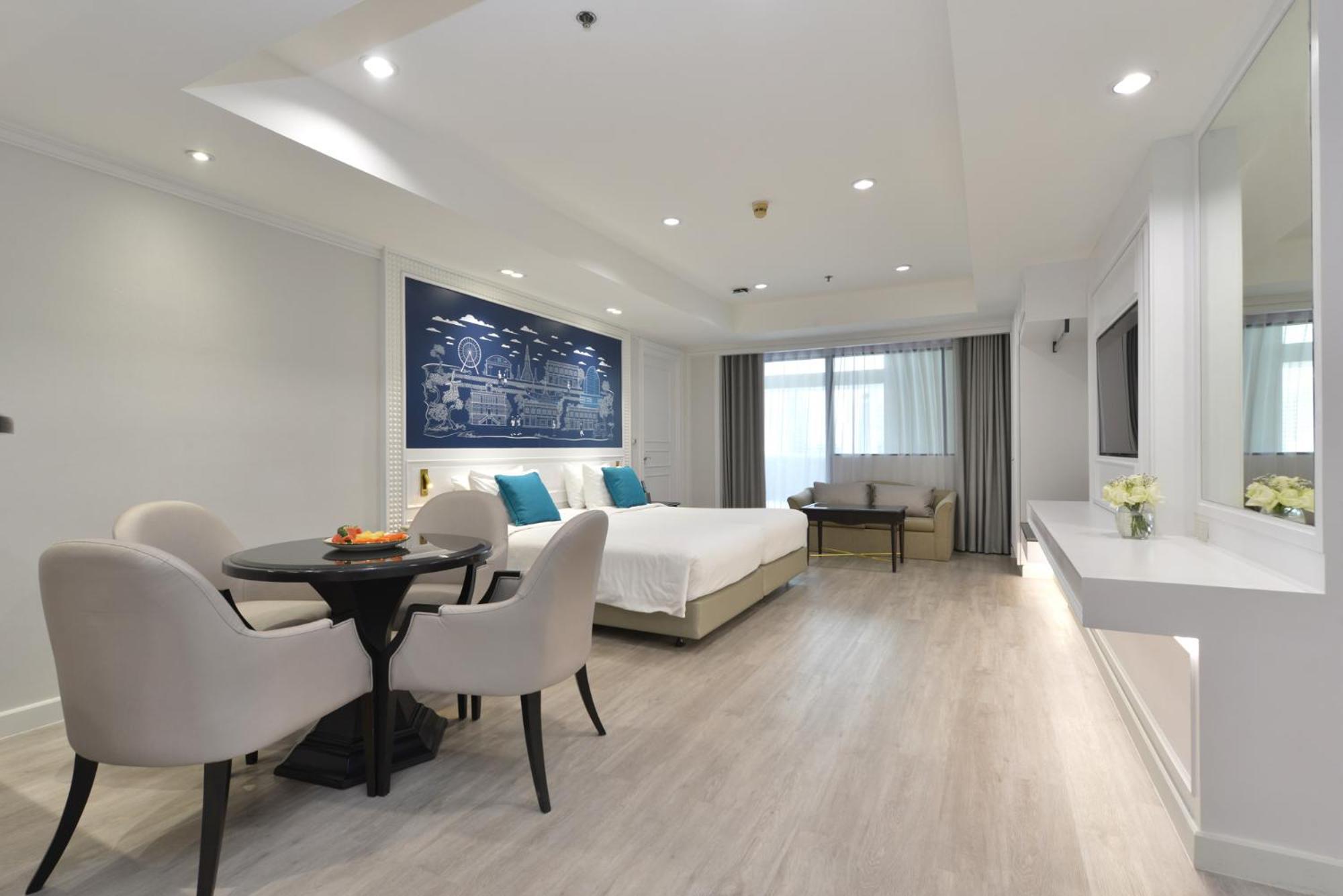 Centre Point Plus Hotel Silom - Newly Renovated Bangkok