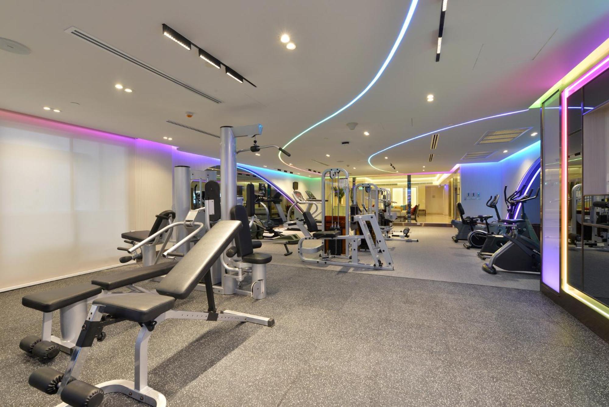 Centre Point Plus Hotel Silom - Newly Renovated Hotel