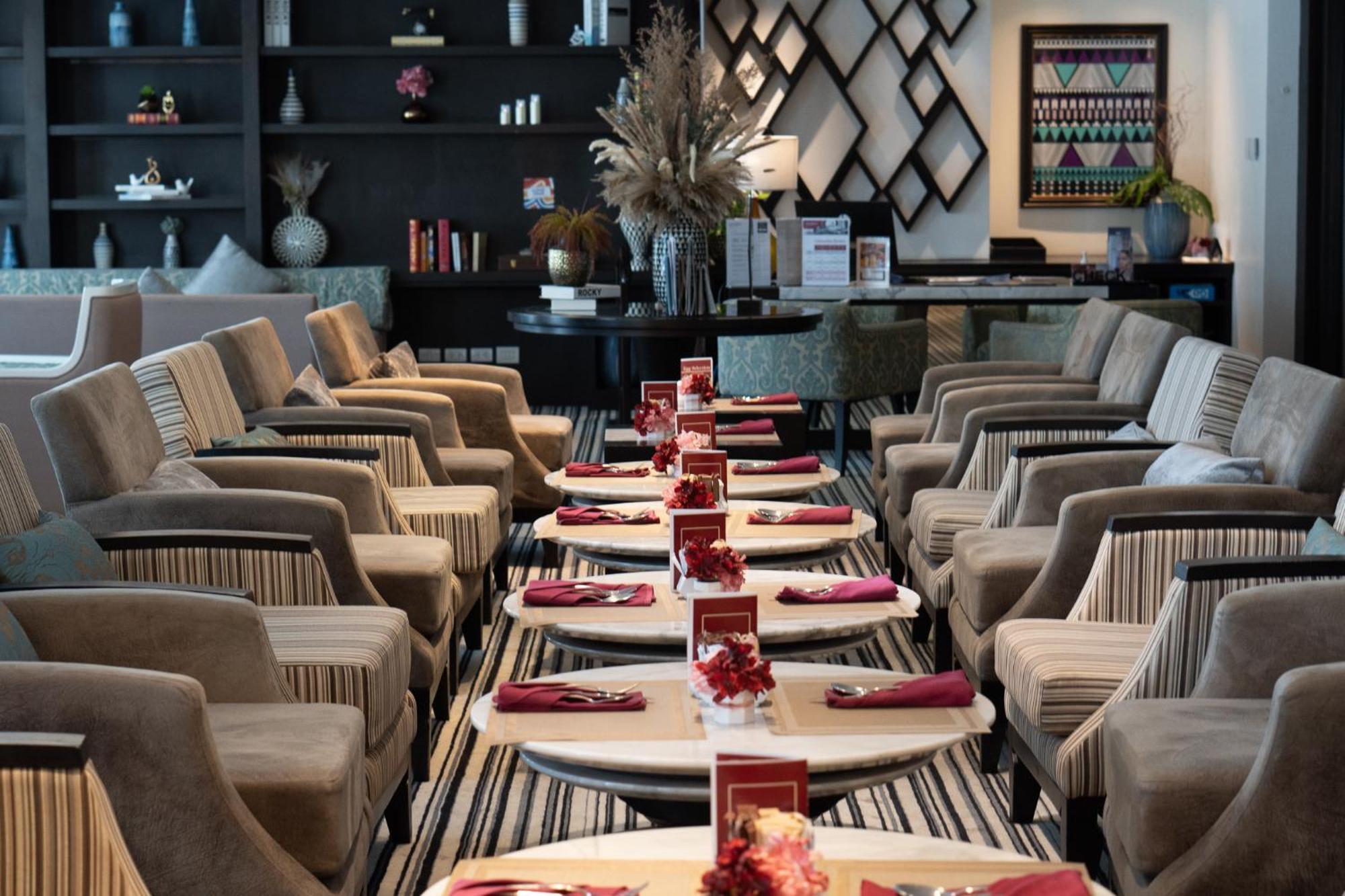 Moevenpick Sukhumvit 15 Hotel 5*