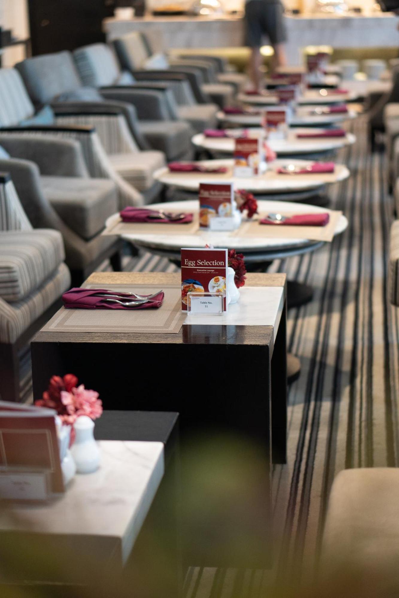 Moevenpick Sukhumvit 15 5*