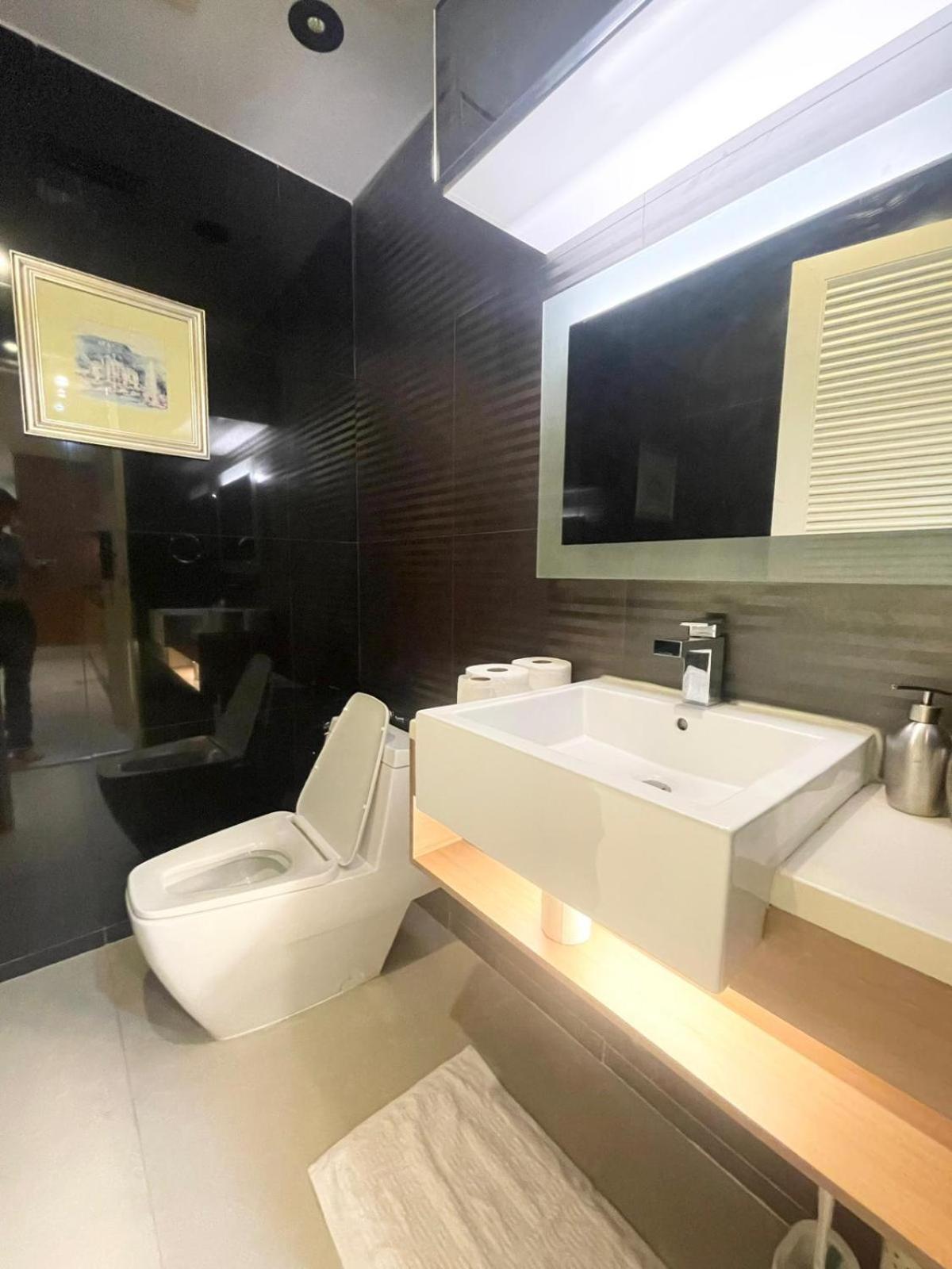 Apartemen Extremely Spacious Cool Asoke Sleeps 8